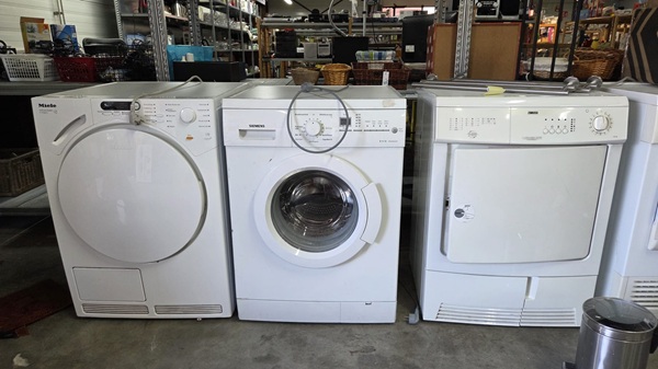 Tweedehands wasmachines en drogers in kringloopwinkel 't Tweede Kansje in Hilvarenbeek