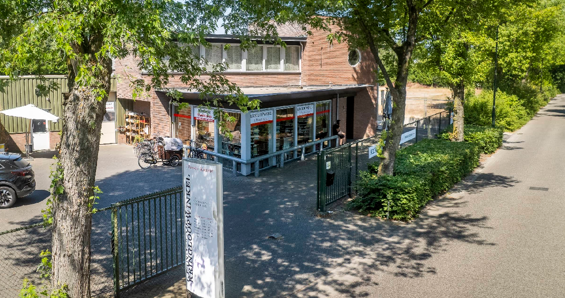De winkelpui van 't Tweede Kansje in Hilvarenbeek
